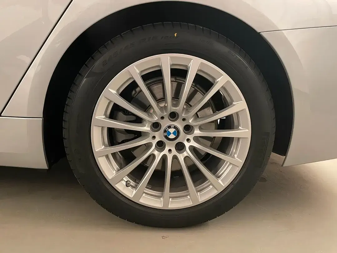 BMW 520 - Thumbnail 10