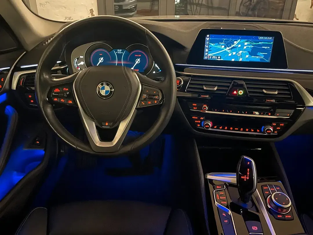 BMW 520 - Thumbnail 18