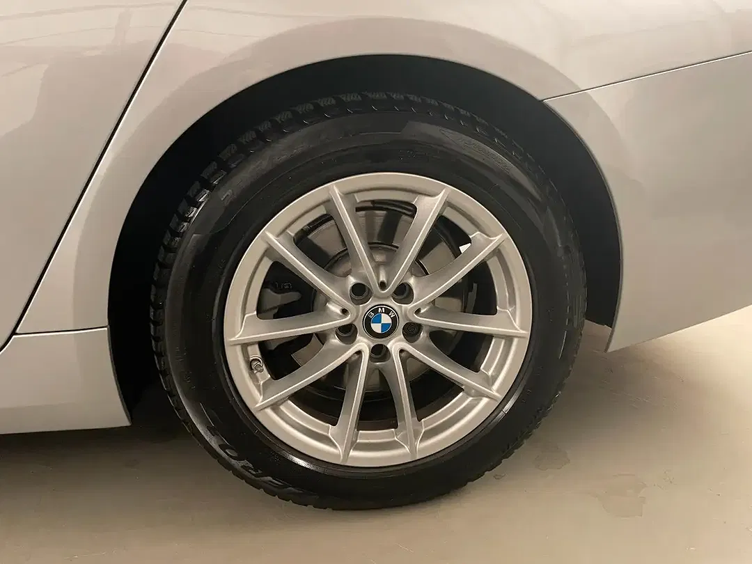 BMW 520 - Thumbnail 32