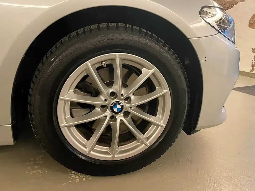 BMW 520 - Thumbnail 33