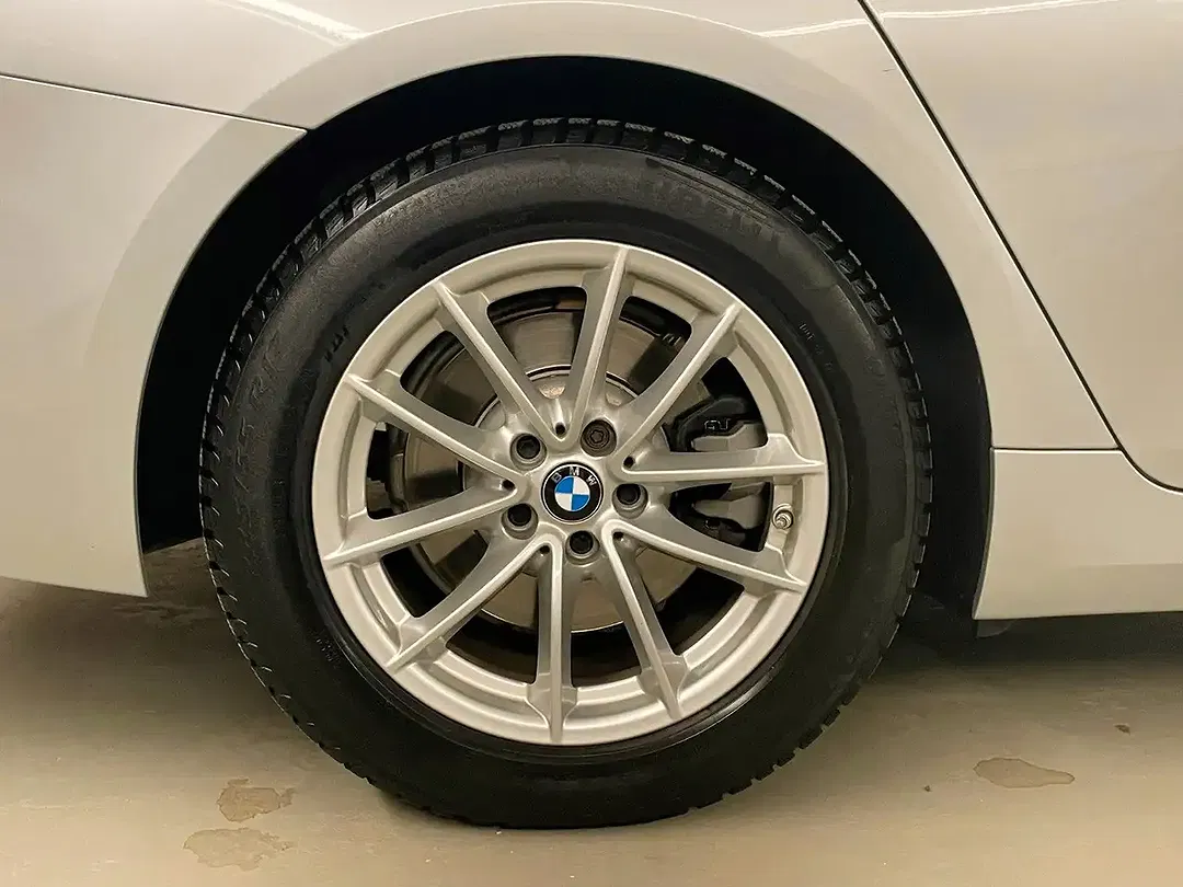 BMW 520 - Thumbnail 34