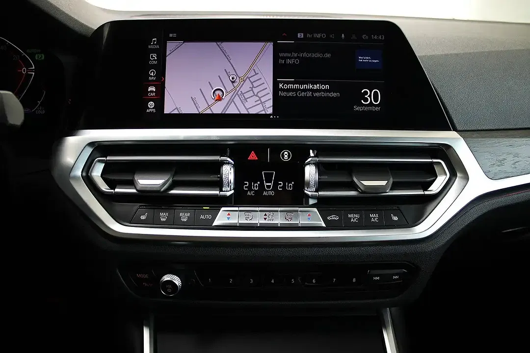 BMW 320 - Thumbnail 8