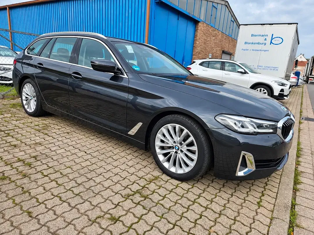 BMW 530 - Thumbnail 3