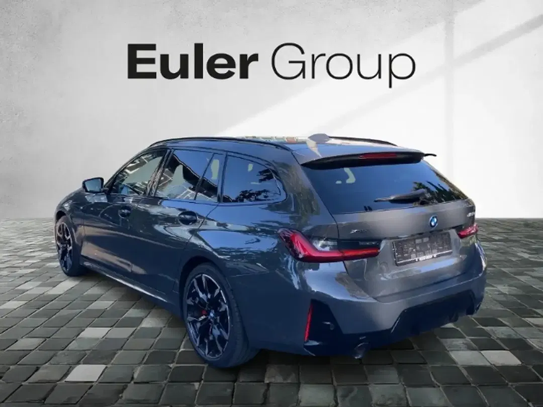 BMW 330 - Thumbnail 3