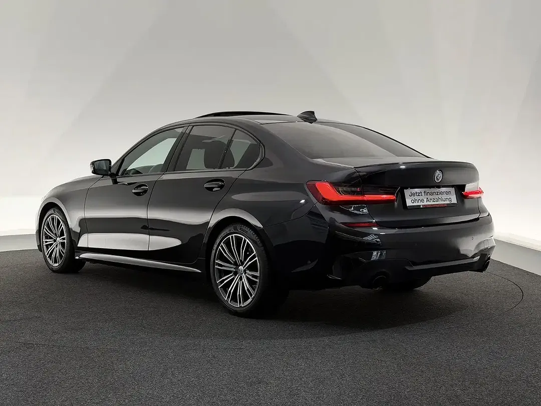 BMW 320 - Thumbnail 5