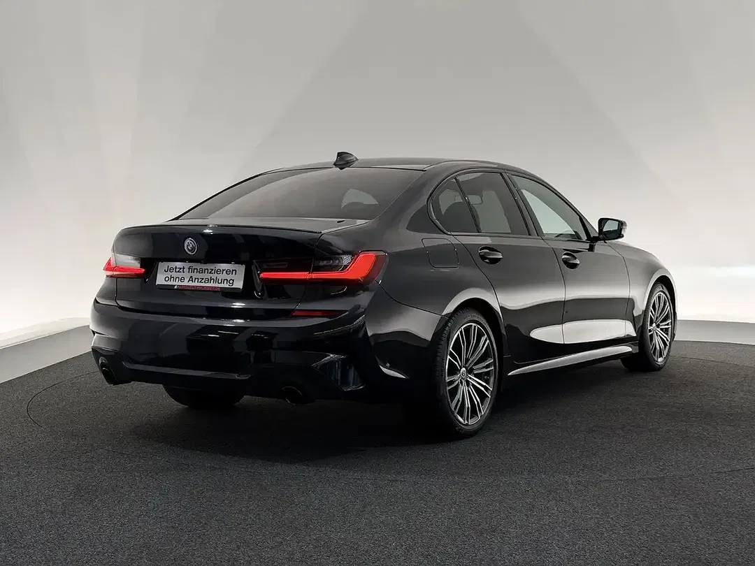 BMW 320 - Thumbnail 7