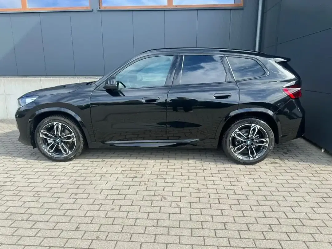 BMW X1 - Thumbnail 5