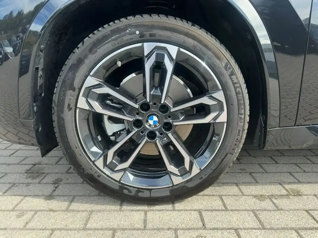 BMW X1 - Thumbnail 8