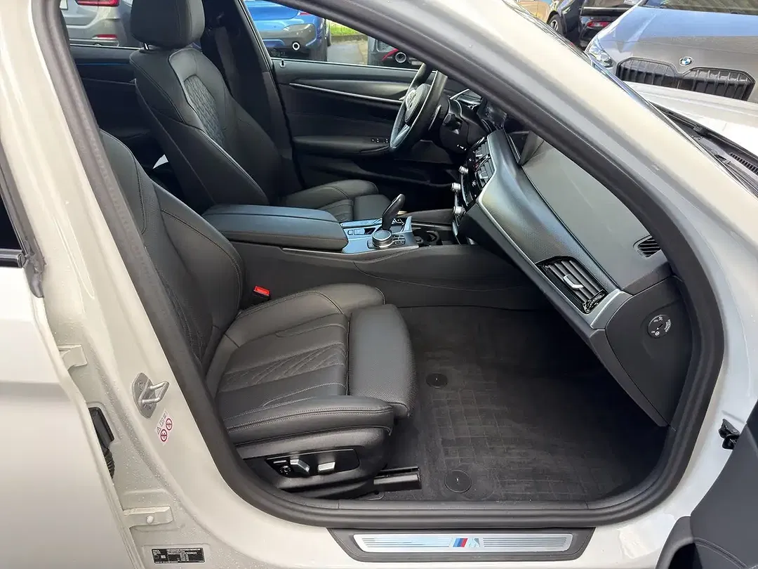 BMW 530 - Thumbnail 18