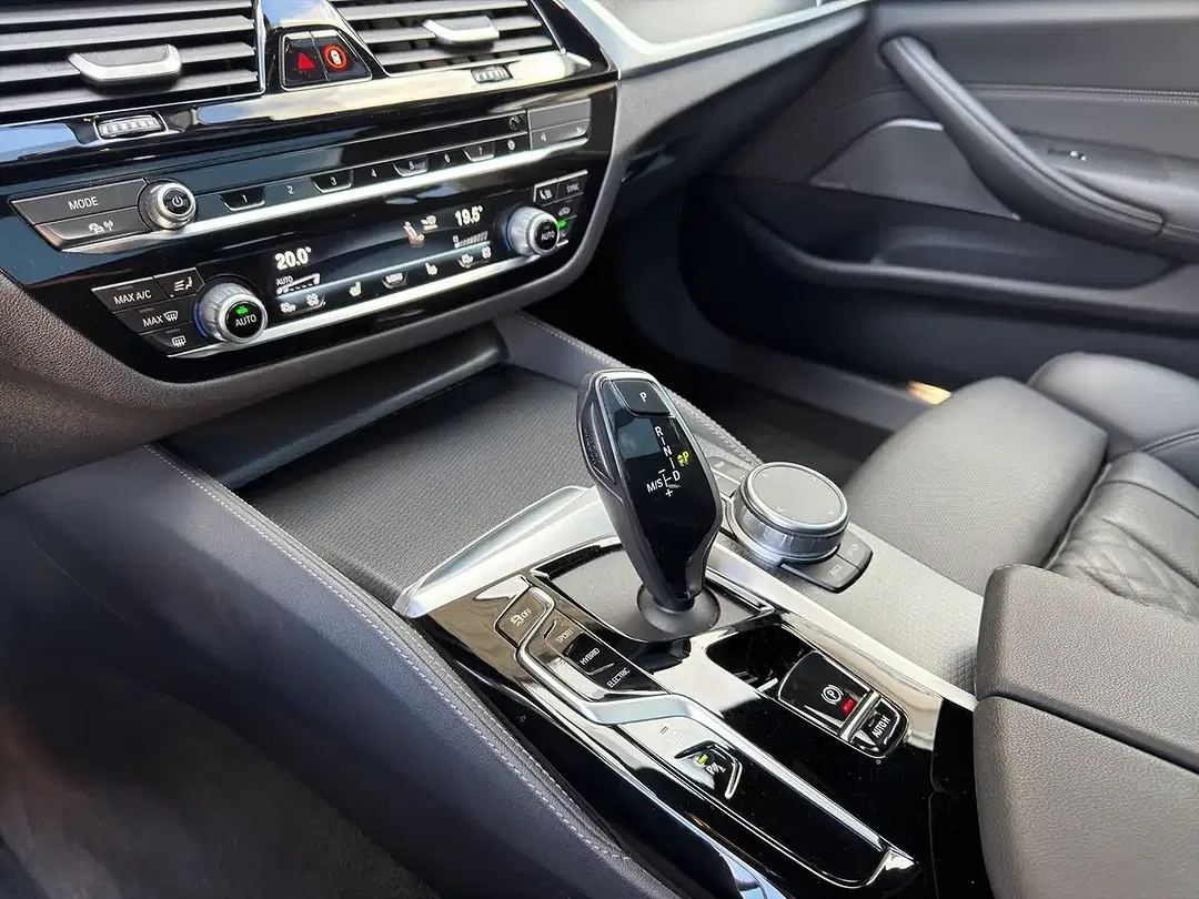 BMW 530 - Thumbnail 24