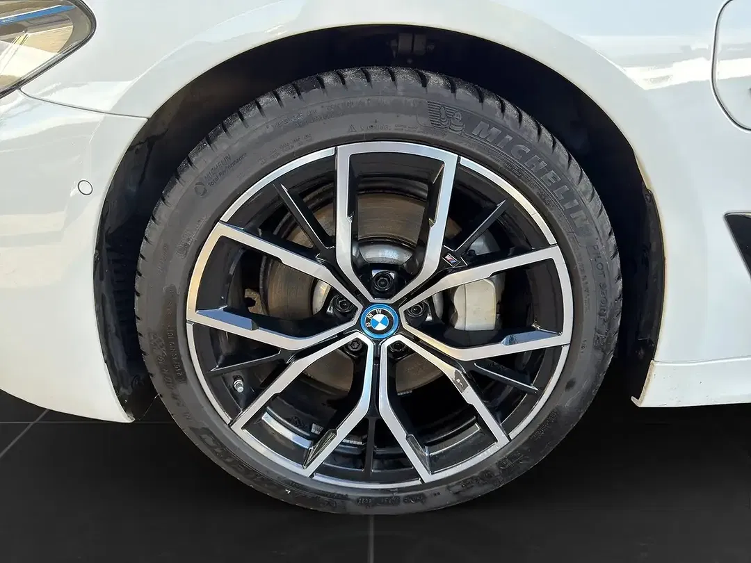 BMW 530 - Thumbnail 8