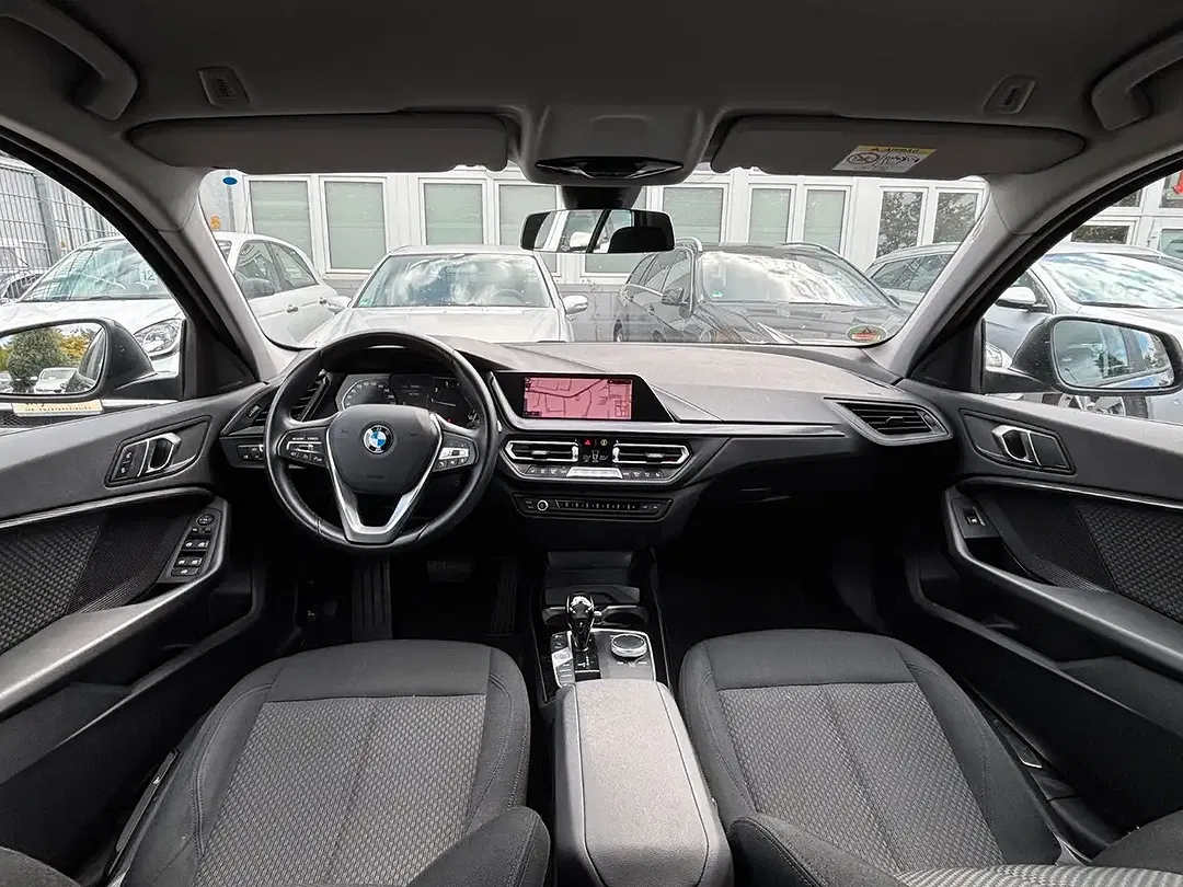 BMW 118 - Thumbnail 10