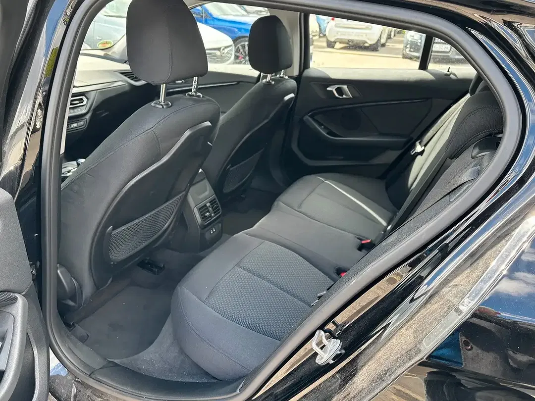 BMW 118 - Thumbnail 13