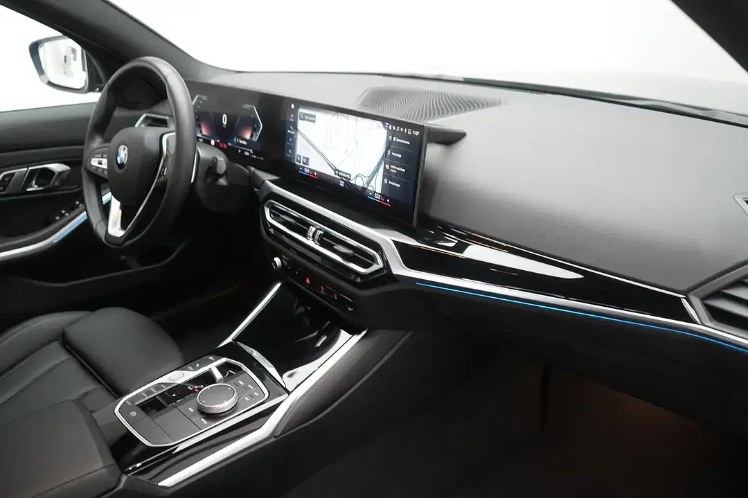 BMW 320 - Thumbnail 14