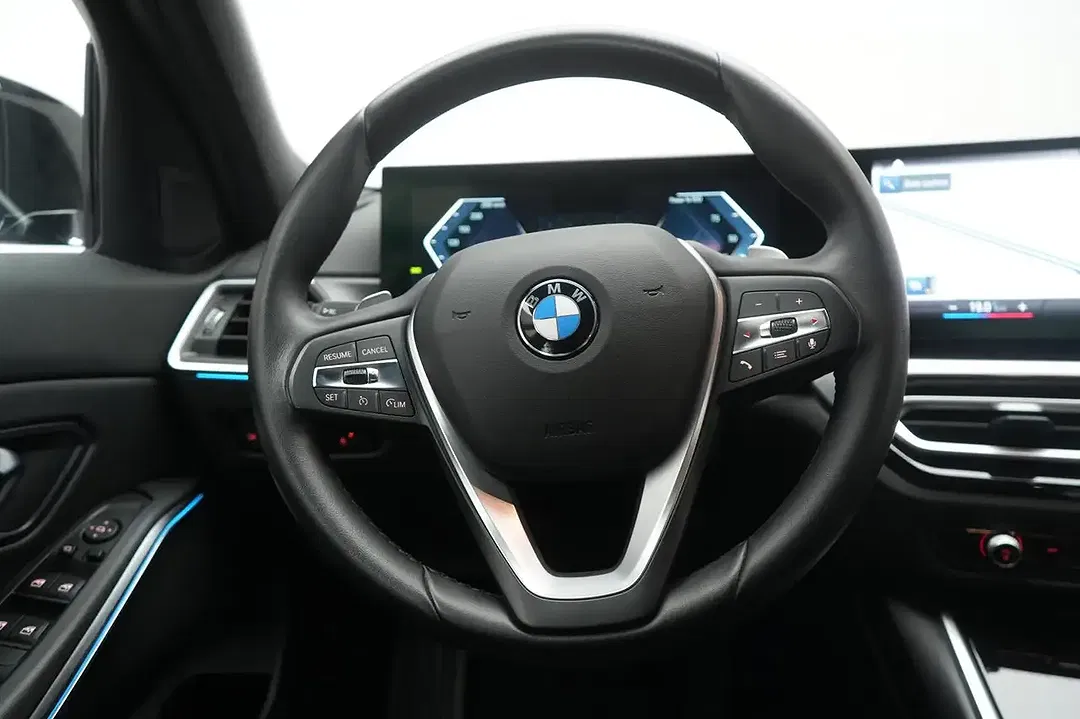 BMW 320 - Thumbnail 23