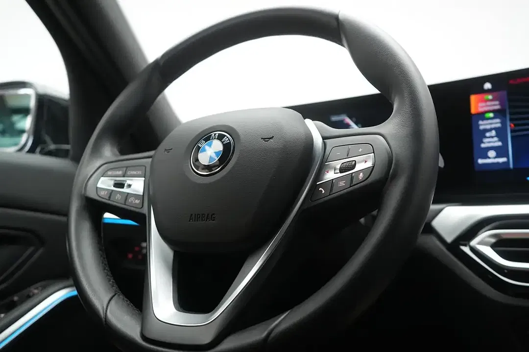 BMW 320 - Thumbnail 24
