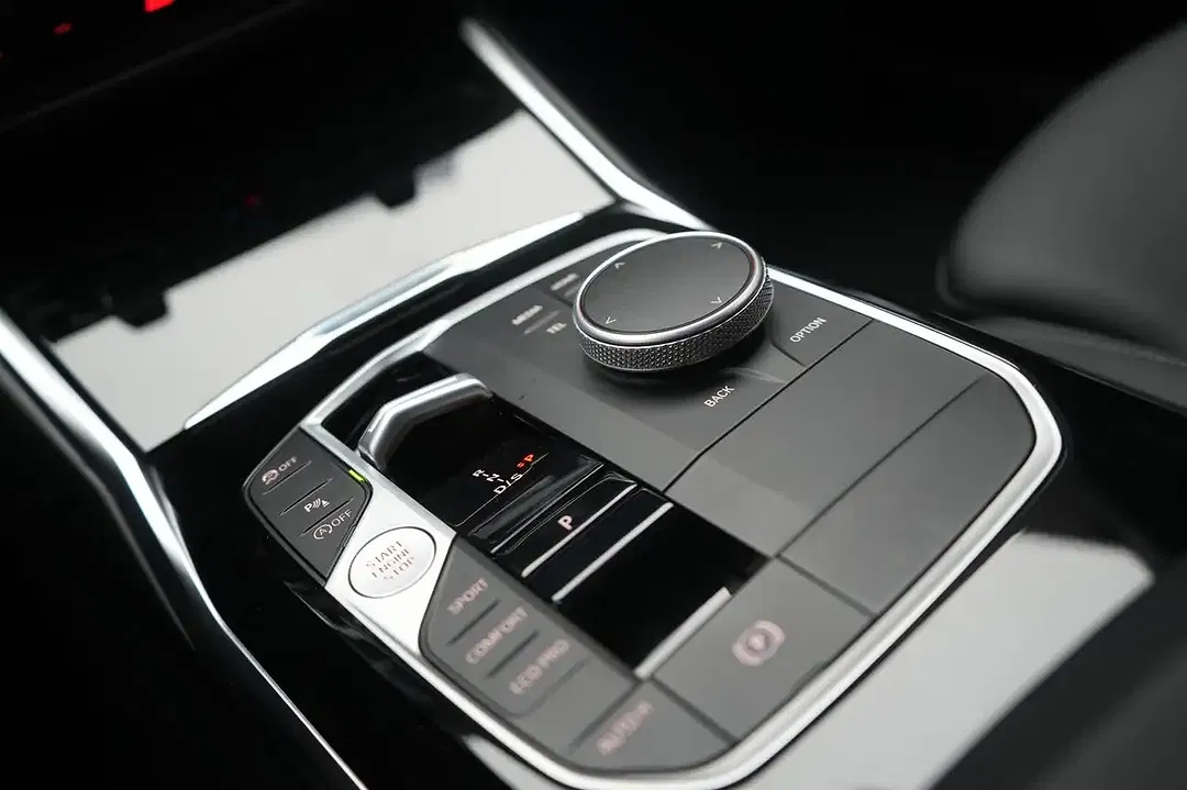 BMW 320 - Thumbnail 31
