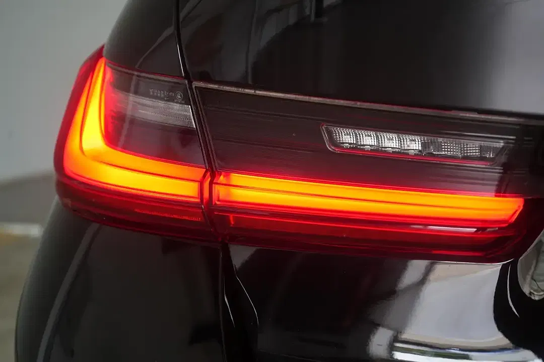 BMW 320 - Thumbnail 9