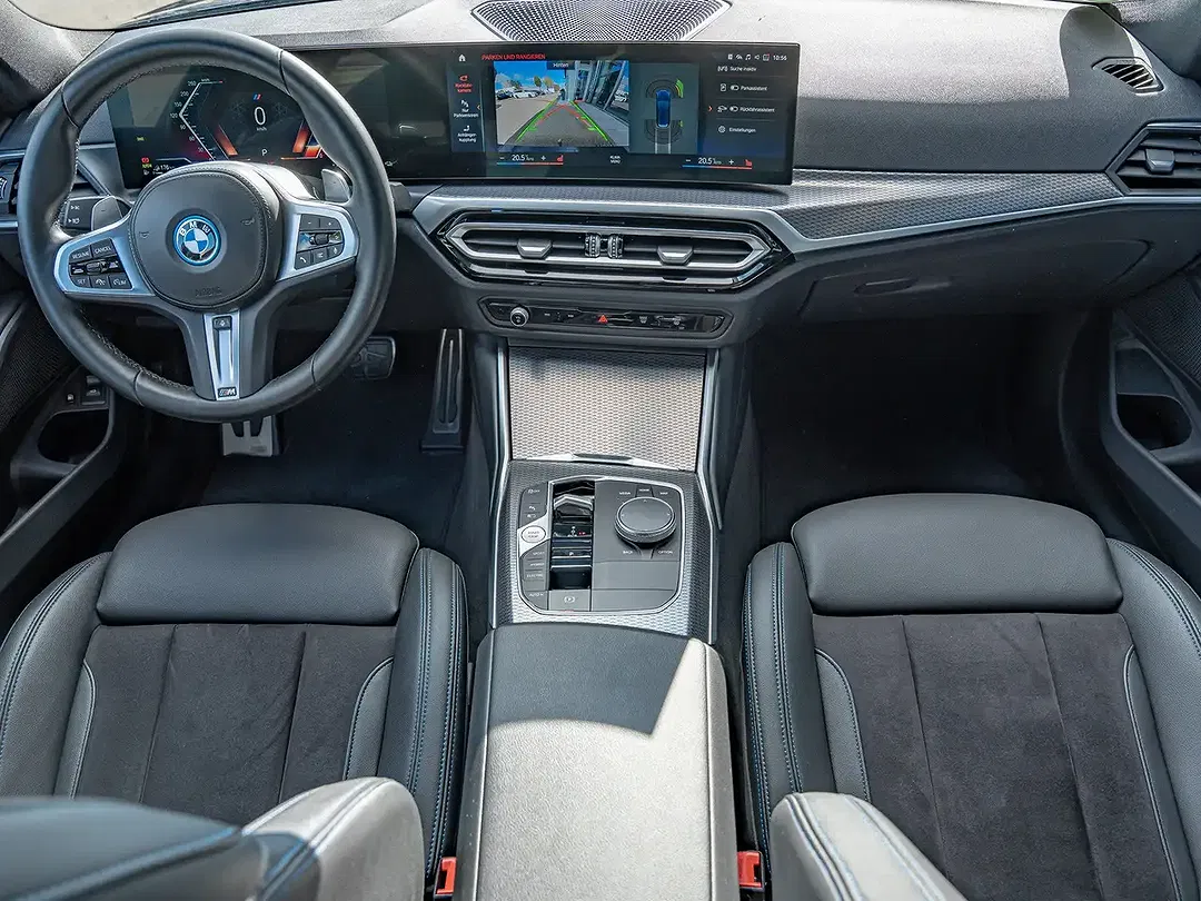 BMW 330 - Thumbnail 5