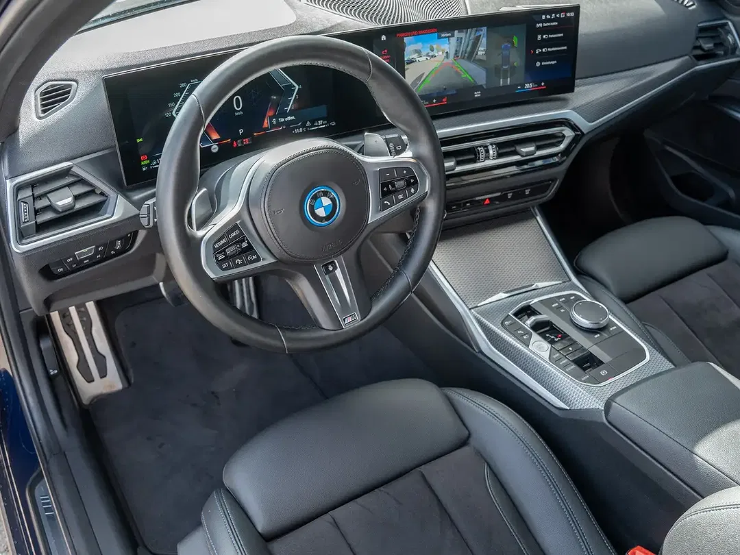 BMW 330 - Thumbnail 6