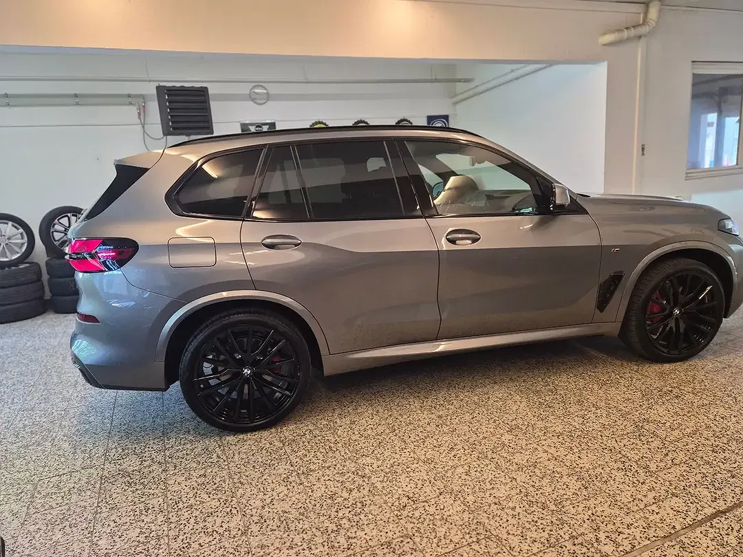 BMW X5 - Thumbnail 11