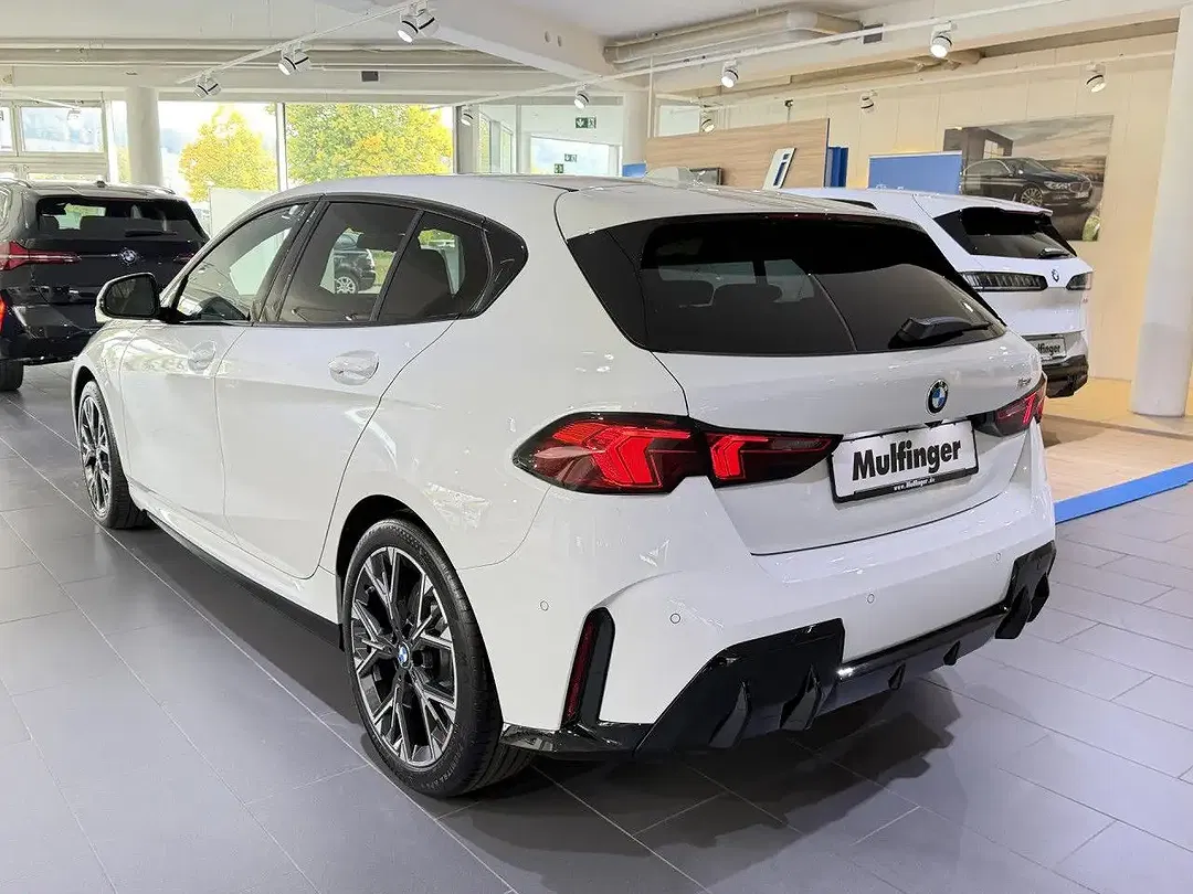 BMW 120 - Thumbnail 4