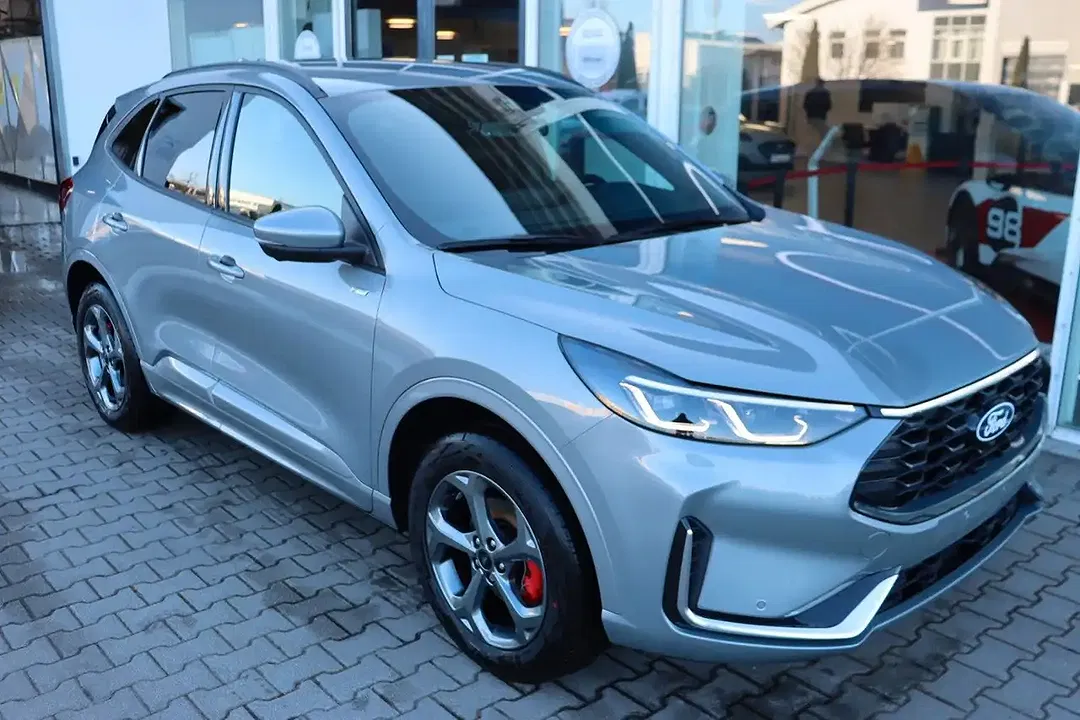 Ford Kuga - Thumbnail 2