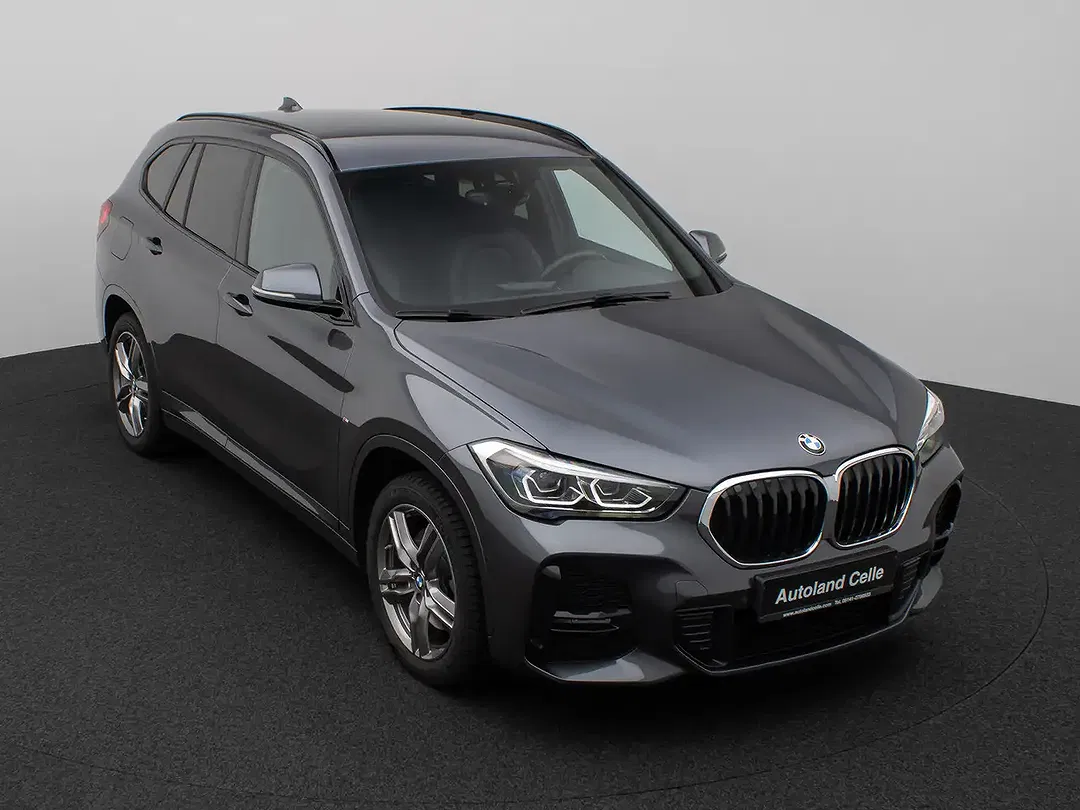BMW X1 - Thumbnail 3
