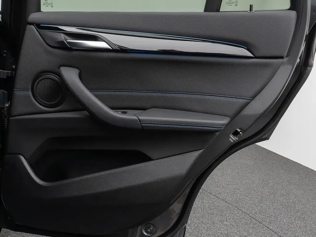 BMW X1 - Thumbnail 30