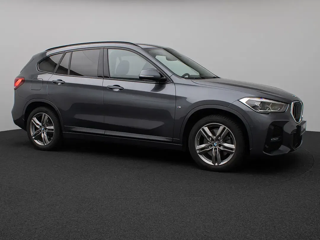 BMW X1 - Thumbnail 4