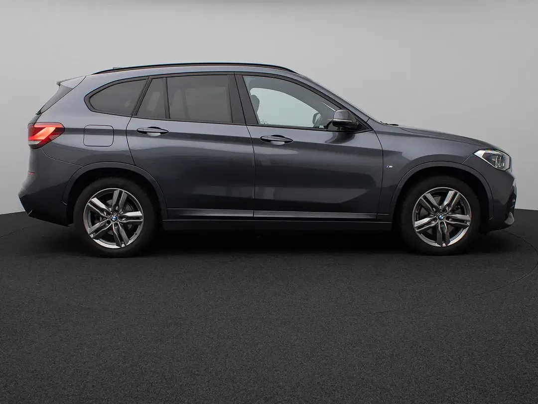 BMW X1 - Thumbnail 5