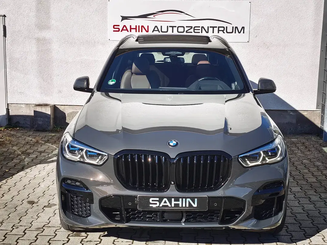 BMW X5 - Thumbnail 3