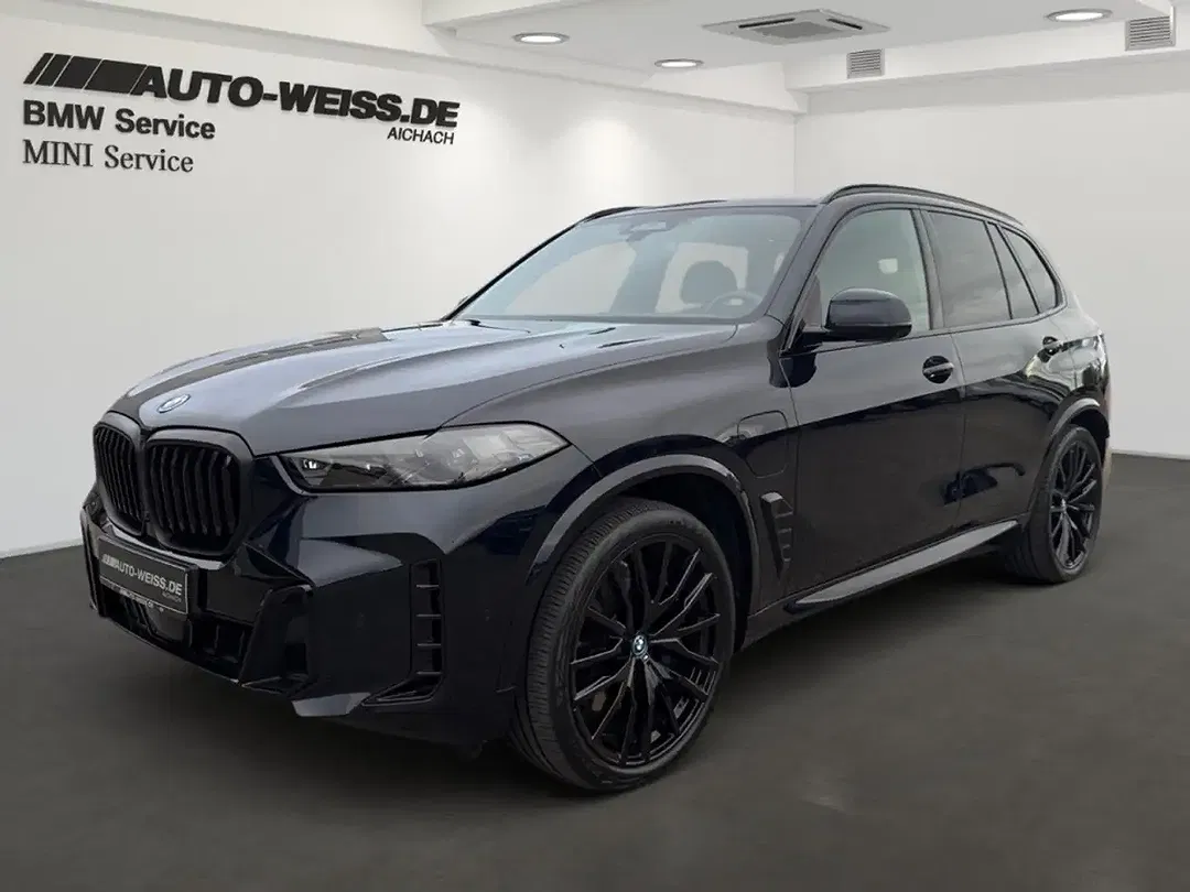 BMW X5 - Thumbnail 1
