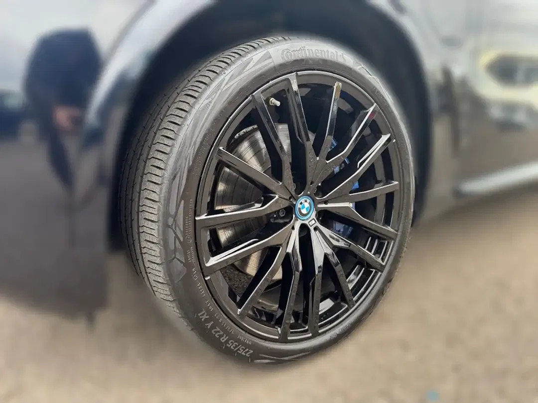 BMW X5 - Thumbnail 13