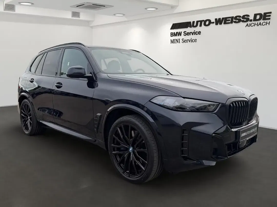 BMW X5 - Thumbnail 3