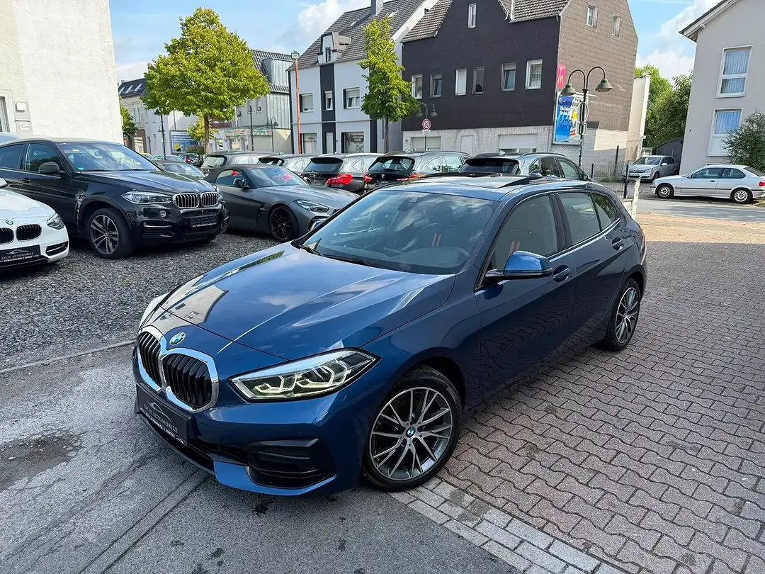 BMW 118 - Thumbnail 1