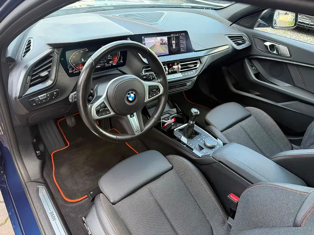 BMW 118 - Thumbnail 9