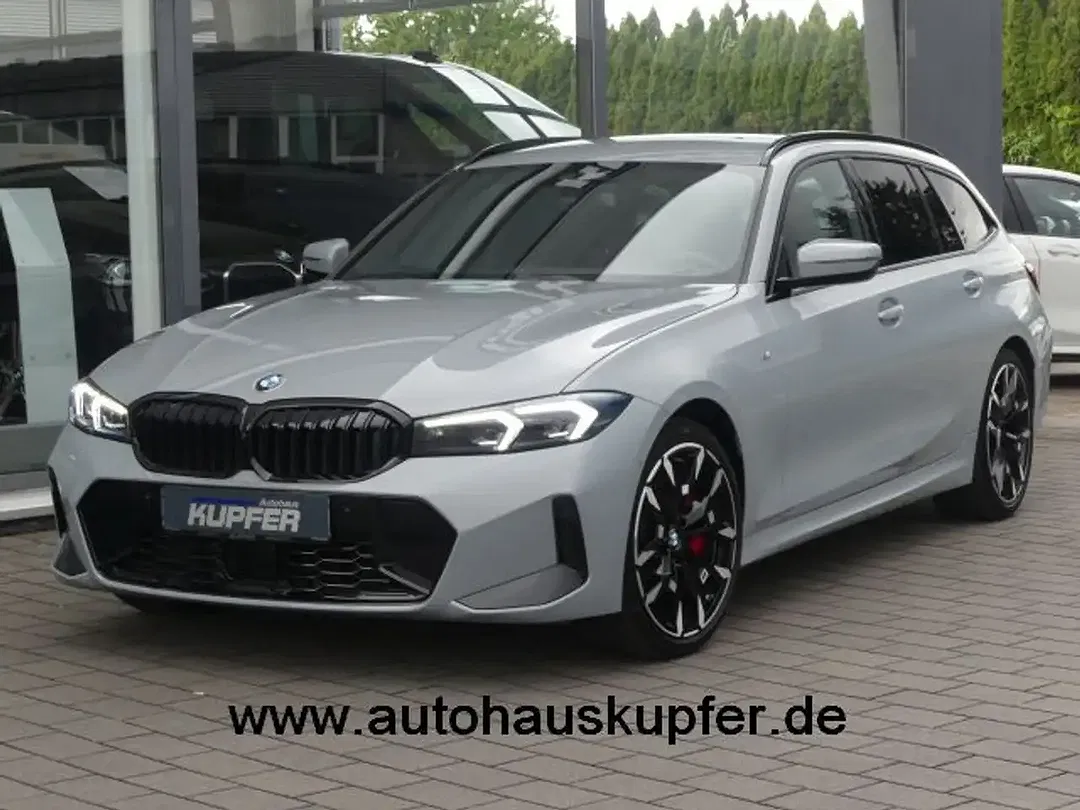 BMW 320 - Thumbnail 1