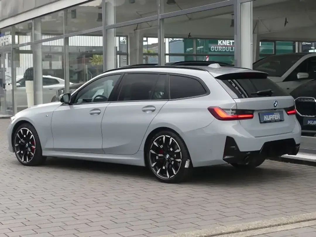 BMW 320 - Thumbnail 3