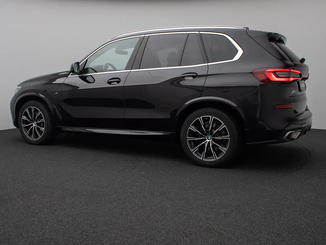 BMW X5 - Thumbnail 10