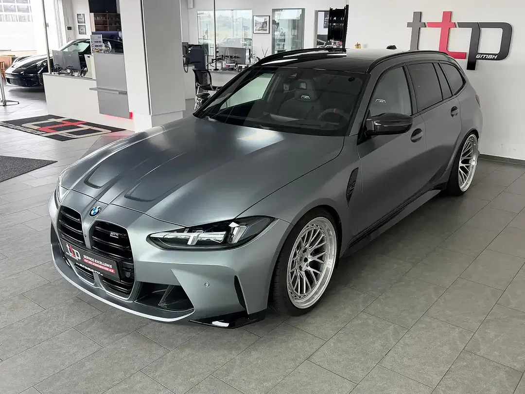 BMW M3 - Thumbnail 3