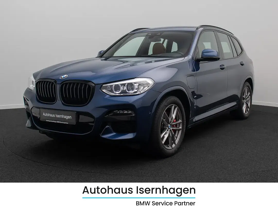 BMW X3 - Thumbnail 1
