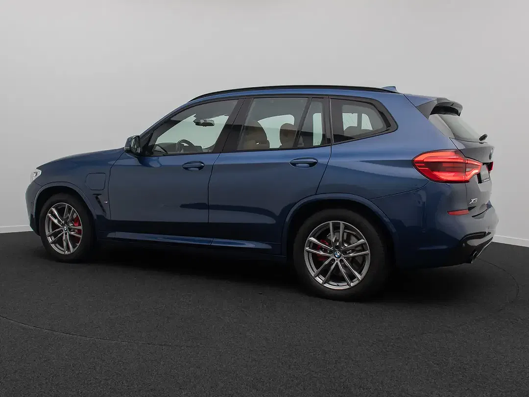 BMW X3 - Thumbnail 10
