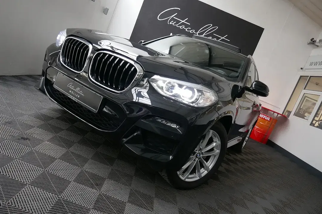 BMW X3 - Thumbnail 1