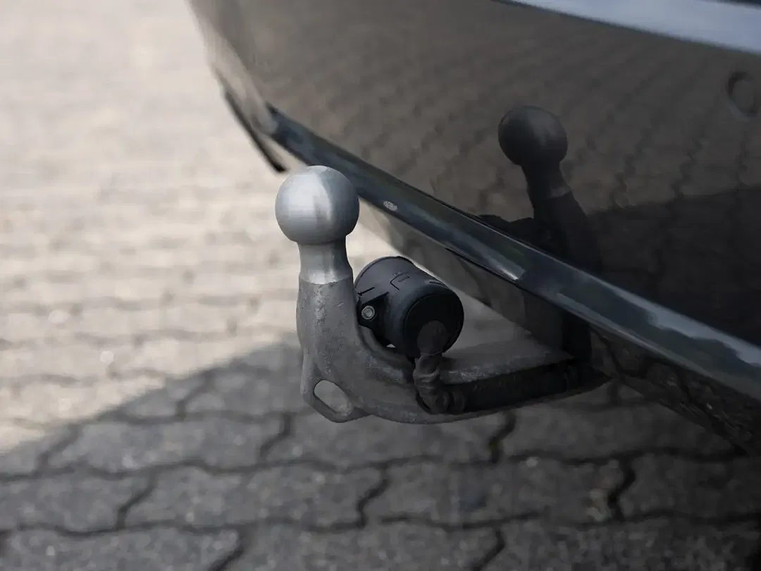 BMW 330 - Thumbnail 10
