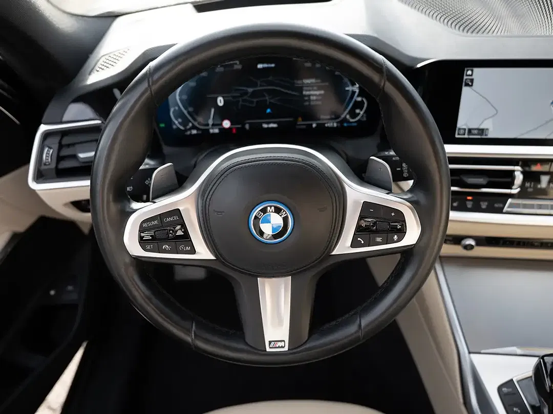 BMW 330 - Thumbnail 11