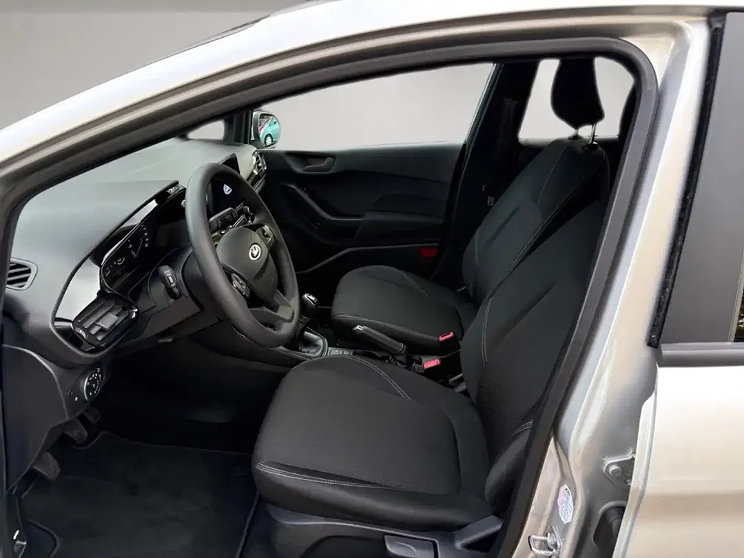 Ford Fiesta - Thumbnail 8