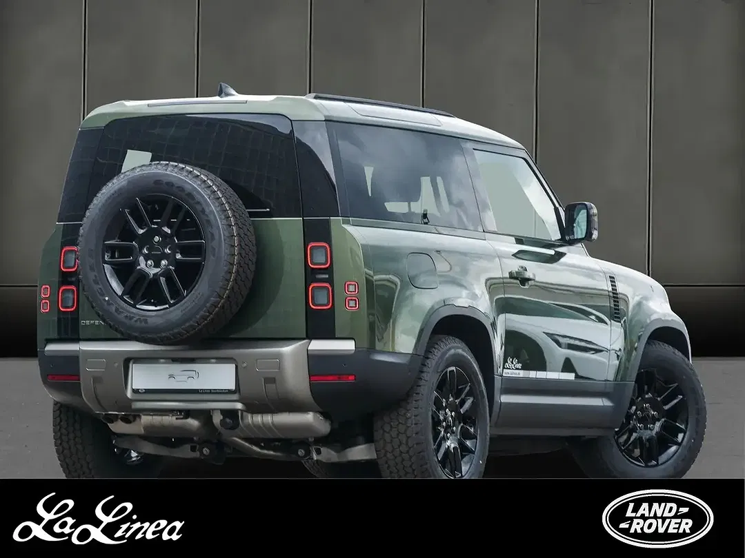 Land Rover Defender - Thumbnail 2