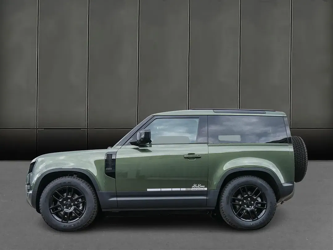 Land Rover Defender - Thumbnail 6