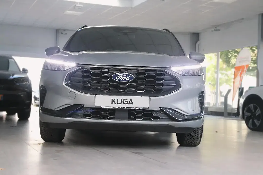 Ford Kuga - Thumbnail 2